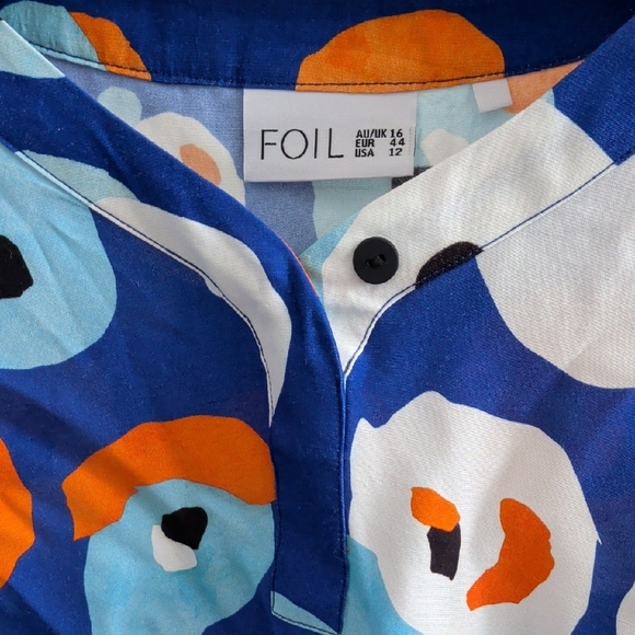 Colorful Button-Up Shirt - Picture 3 of 9